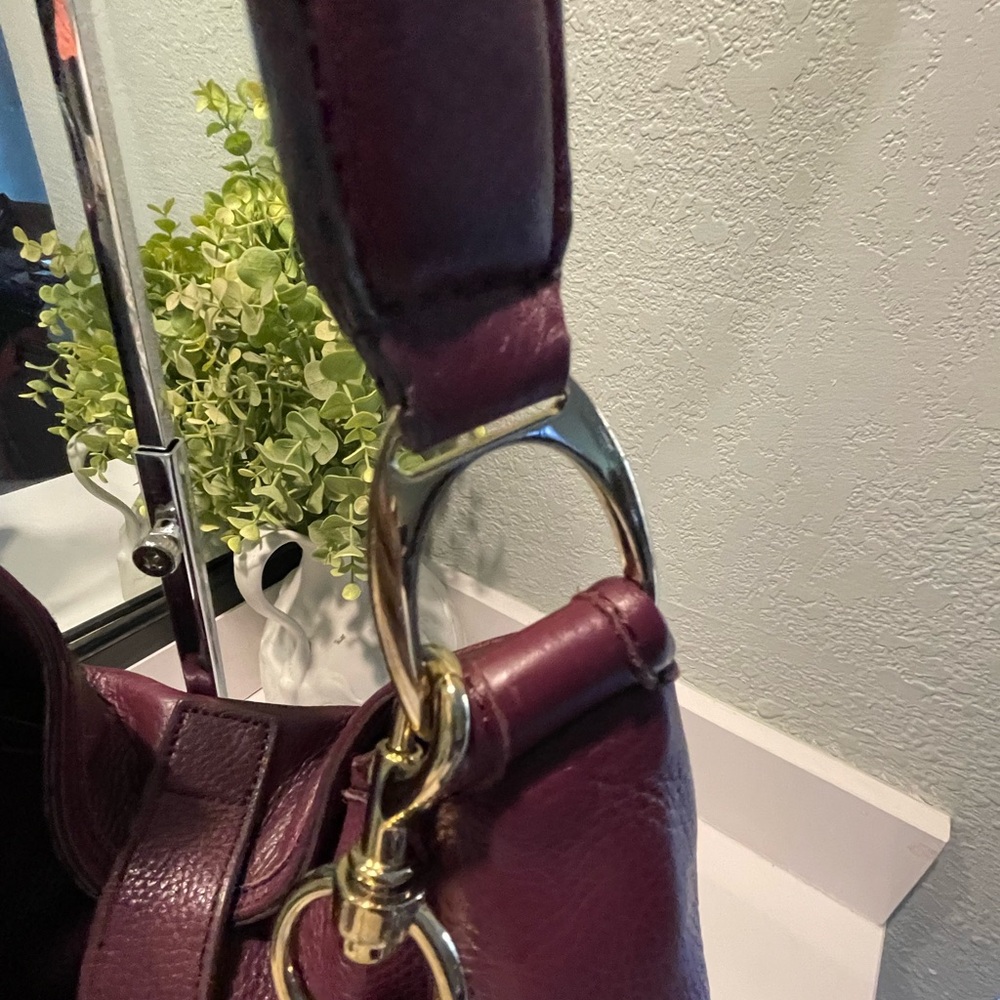 G.I.L.I. Burgundy Leather Hobo Handbag With Fringes - Picture 6 of 15